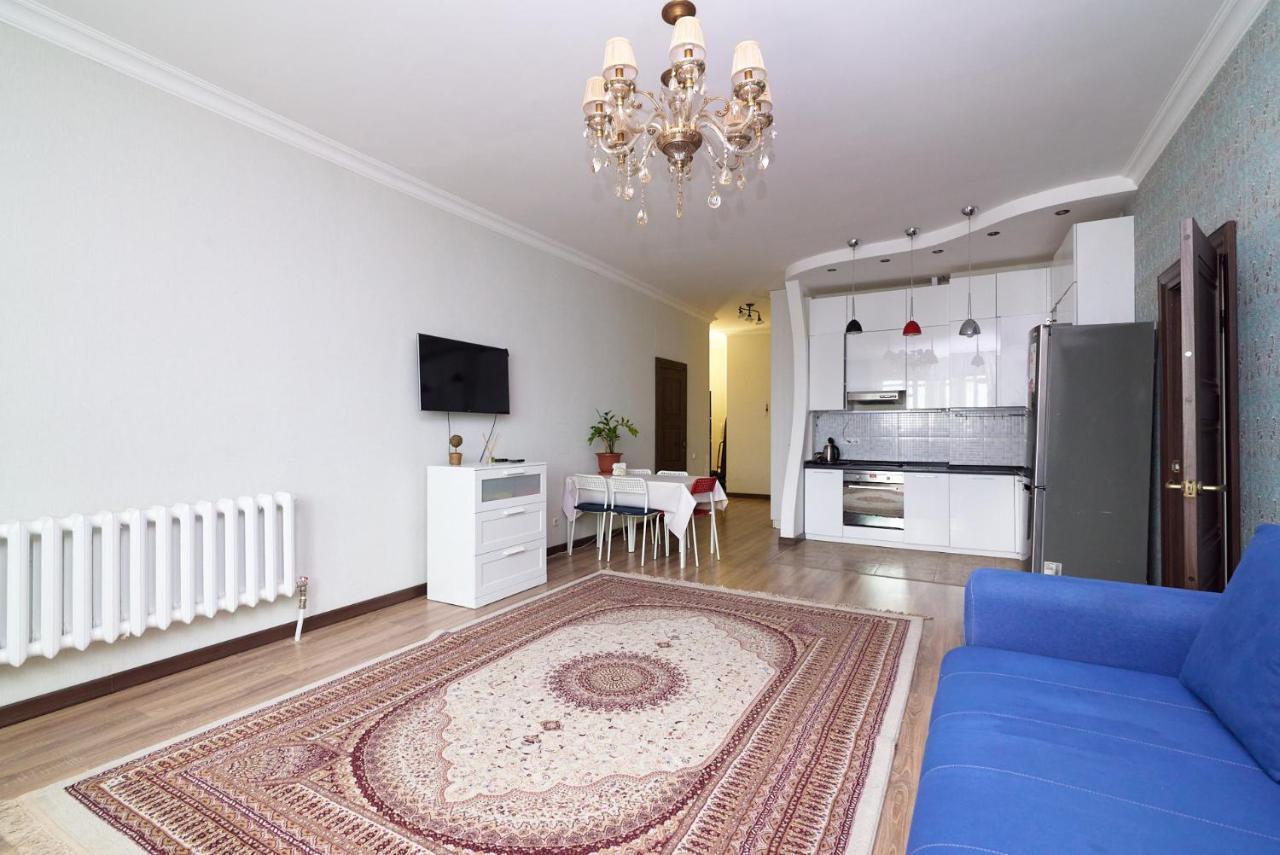 Apartament Квартира В Самом Центре Столицы Казахстана Astana Zewnętrze zdjęcie