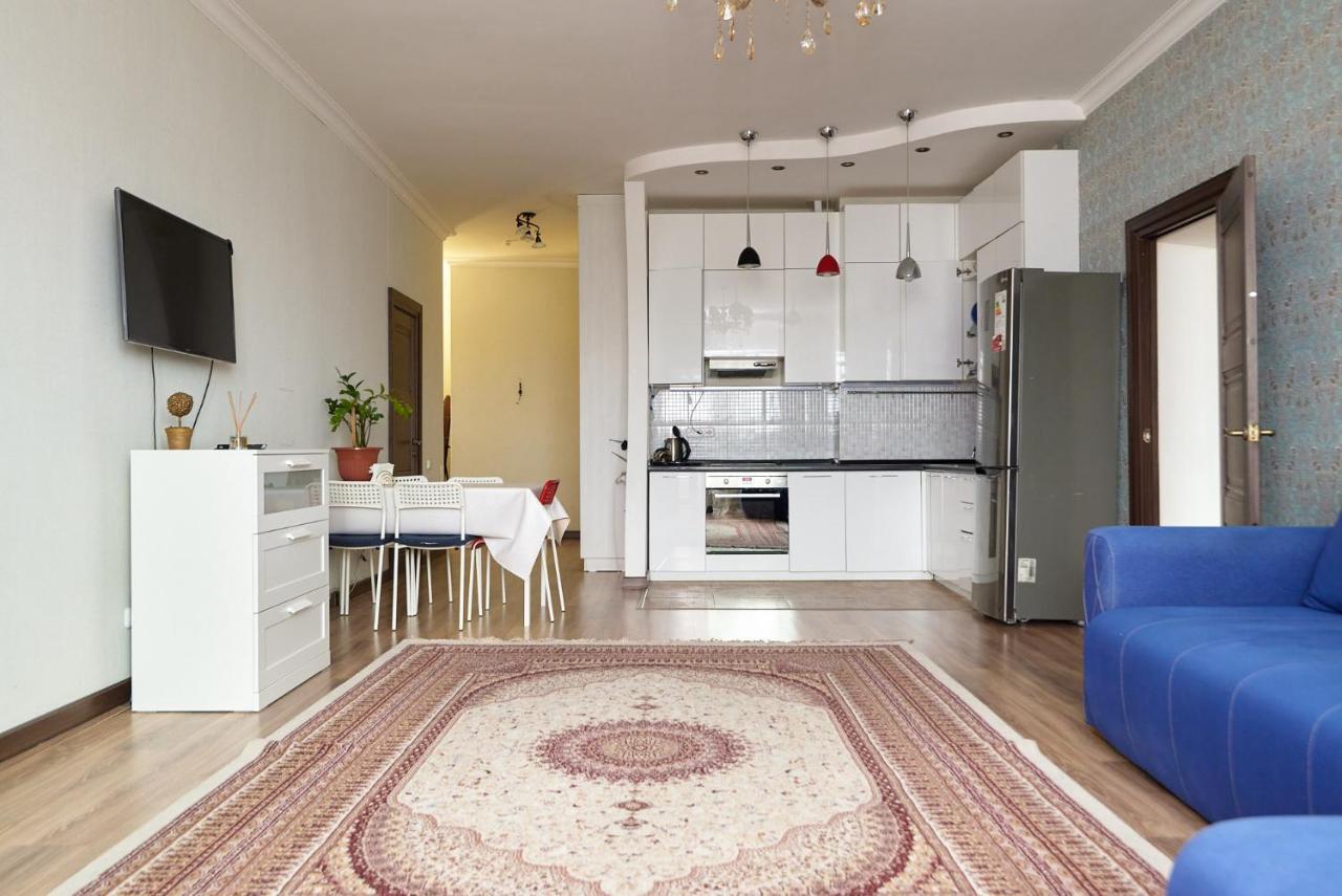 Apartament Квартира В Самом Центре Столицы Казахстана Astana Zewnętrze zdjęcie